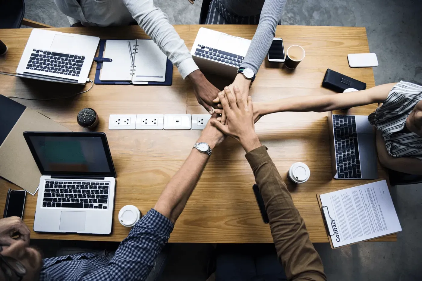 team-collaboration-meeting-unified-bookkeeping.webp